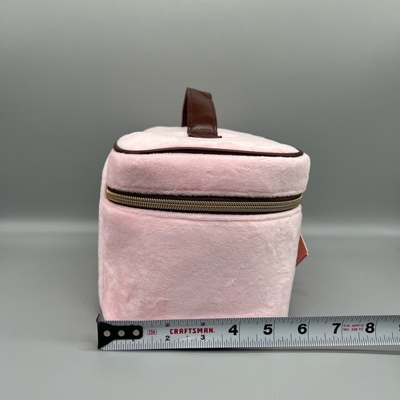 Juicy couture pink velour cosmetic bag - Picture 5 of 10